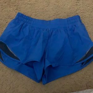 Royal blue lululemon Hotty hot 2.5 shorts 8